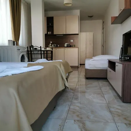 1 Flowerstrasse * Sunny Beach