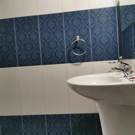 1 Flowerstrasse Aparthotel *