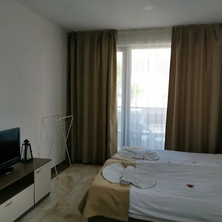 1 Flowerstrasse شقة فندقية *